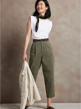 NWOT Banana Republic High Rise Cropped Chinos